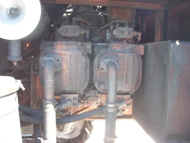 Hitachi UH083 Crawler Excavator, Year: 1984 - photo 4