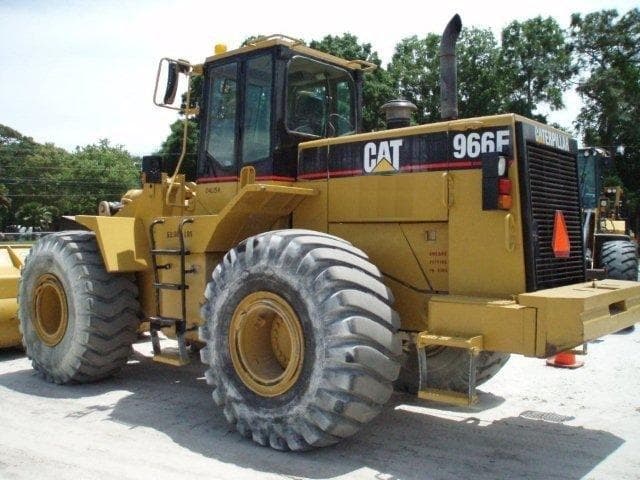 CAT 966F-II Year: 1998 Wheel Loader - photo 2