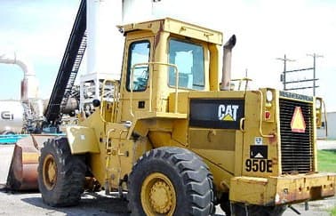 CAT 950B Year: 1991 Wheel Loader Comes with Brand New Tires - photo 4