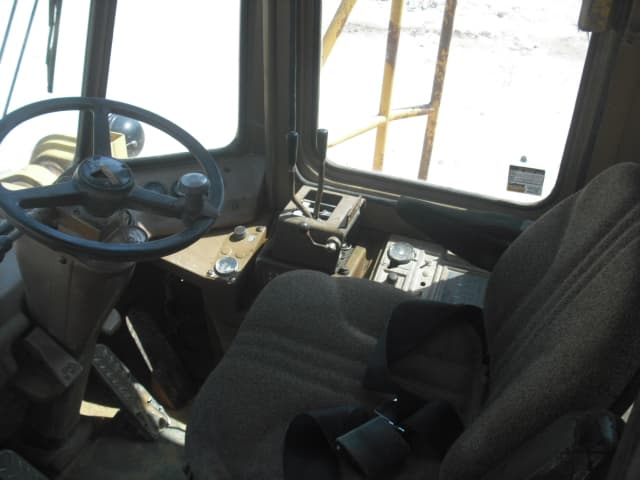 CAT 966E Year: 1991 Wheel Loader - photo 2