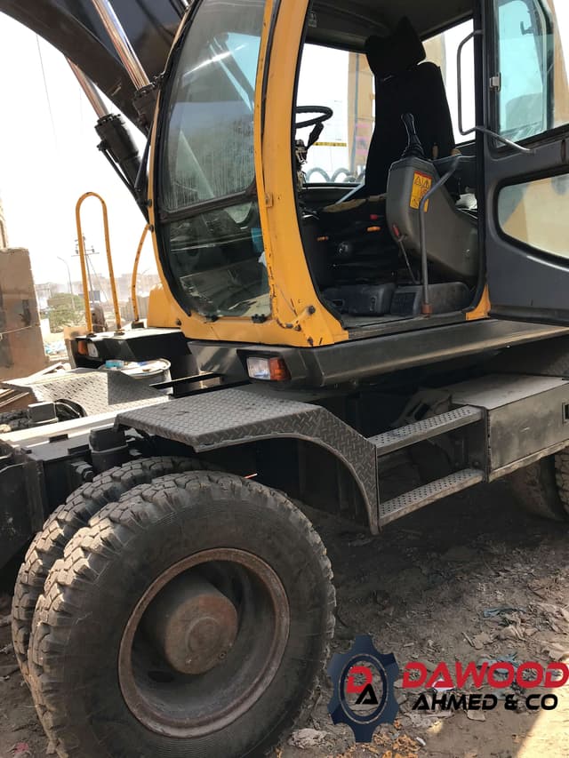 VOLVO EW130C Wheeled Excavator, Year: 2004 - photo 5