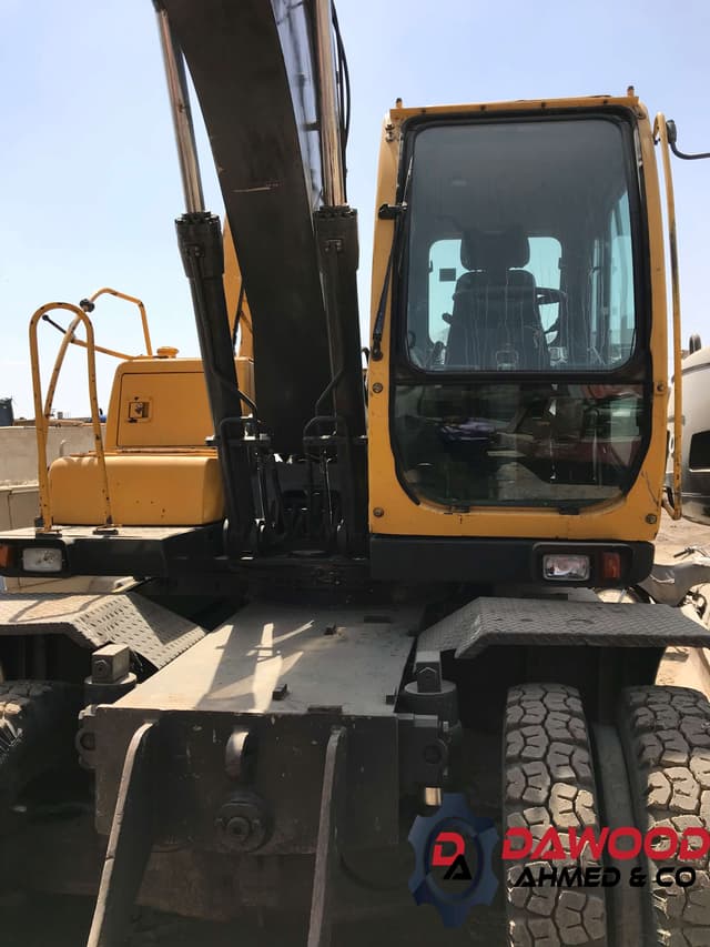 VOLVO EW130C Wheeled Excavator, Year: 2004 - photo 2