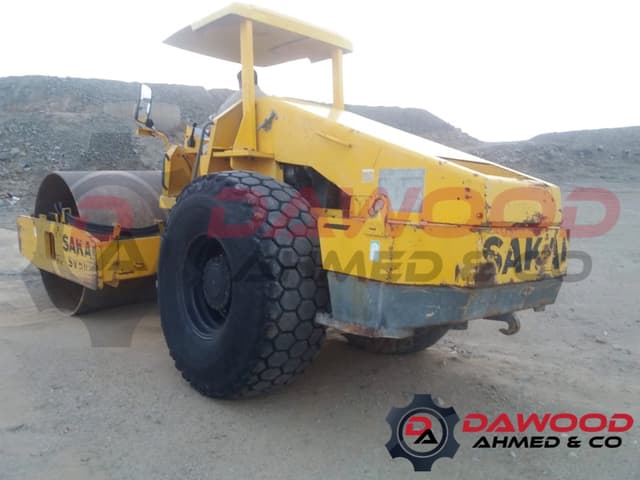 Used Sakai SV510D Compactor - 6 Cylinder Isuzu Engine - Year: 2000up - photo 5