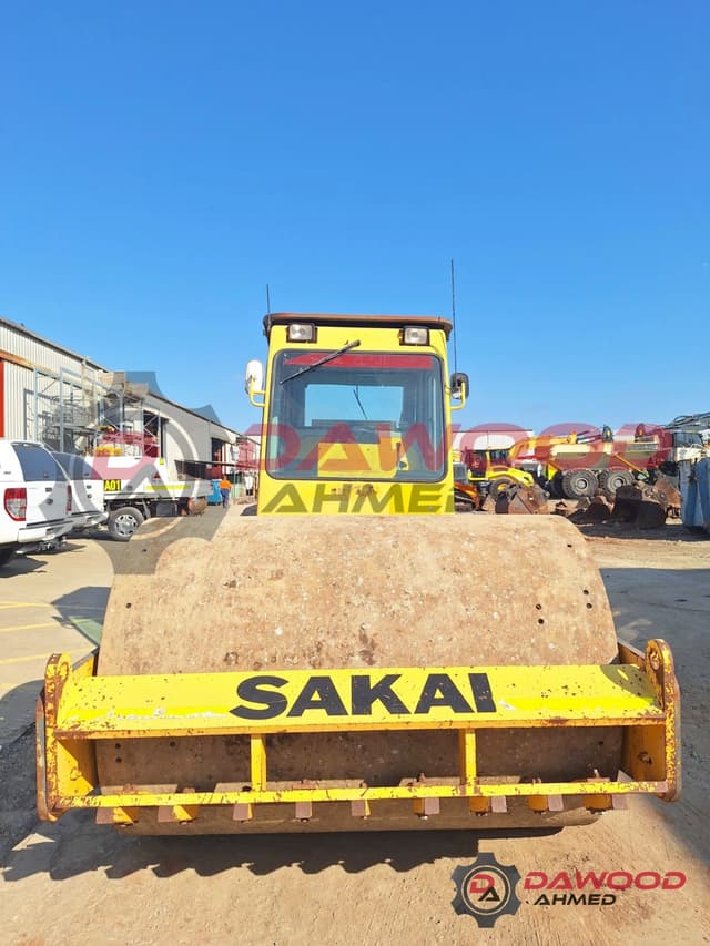 Sakai SV512DF-E Vibration Roller Year: 2009 with Cabin - photo 2