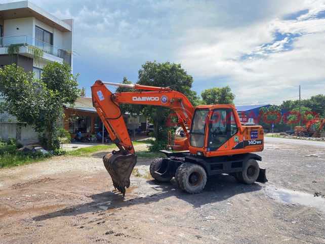 Daewoo 140WV Wheel Excavator - Year: 2003 - photo 5