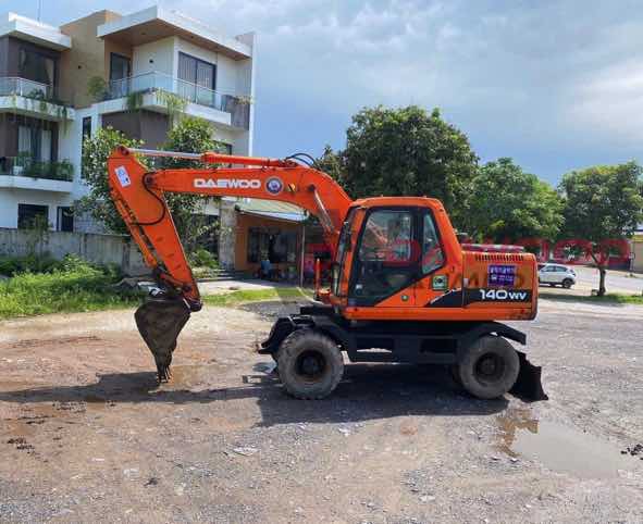 Daewoo 140WV Wheel Excavator - Year: 2003 - photo 8